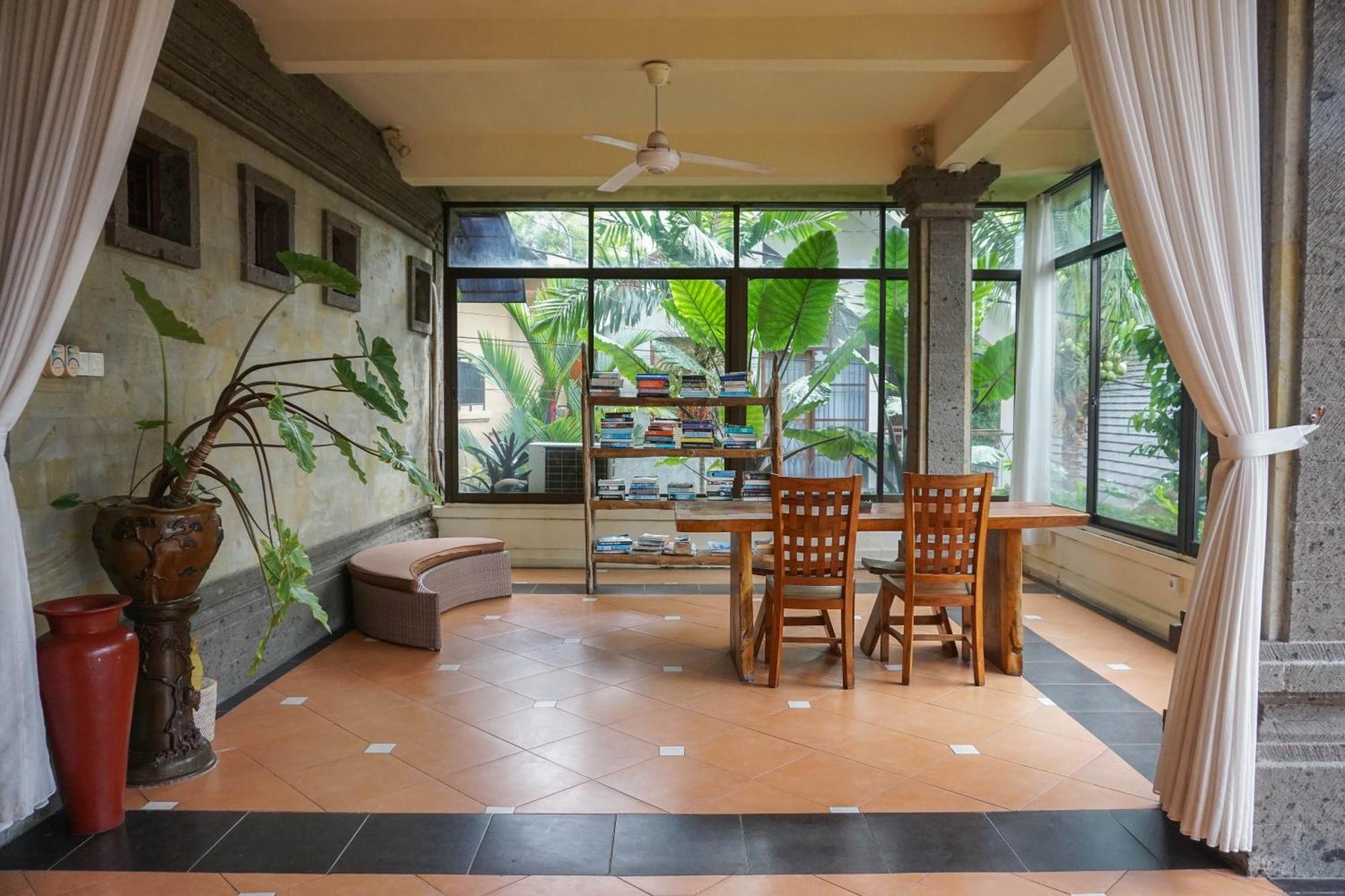Ubud Aura Wellness Sanctuary Exterior photo