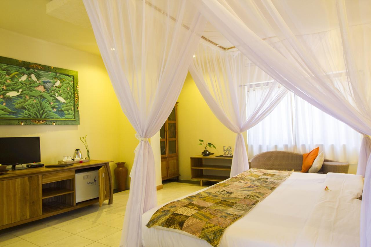 Ubud Aura Wellness Sanctuary Exterior photo